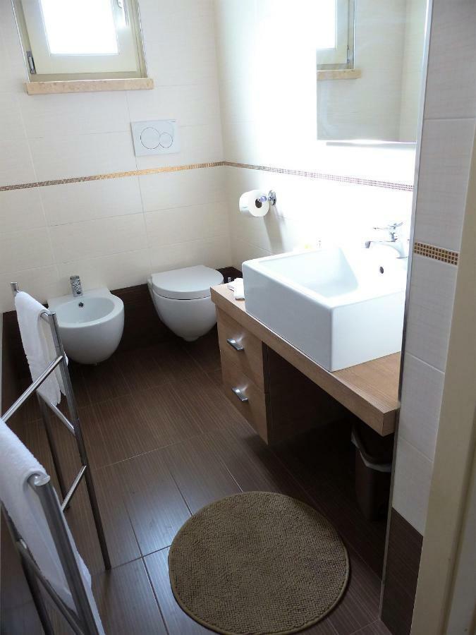 콘베르사노 Delle Forche B&B 외부 사진